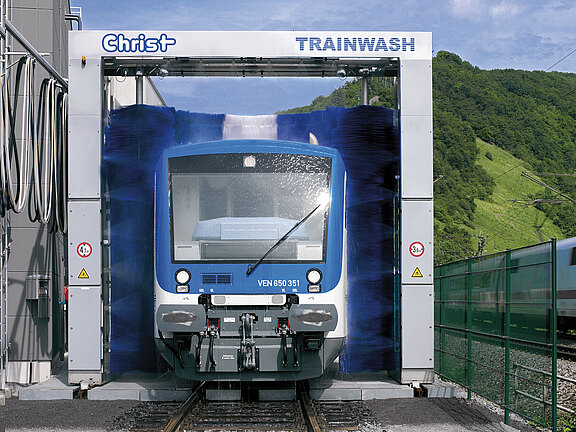 C5400-trainwash-frontal.jpg 